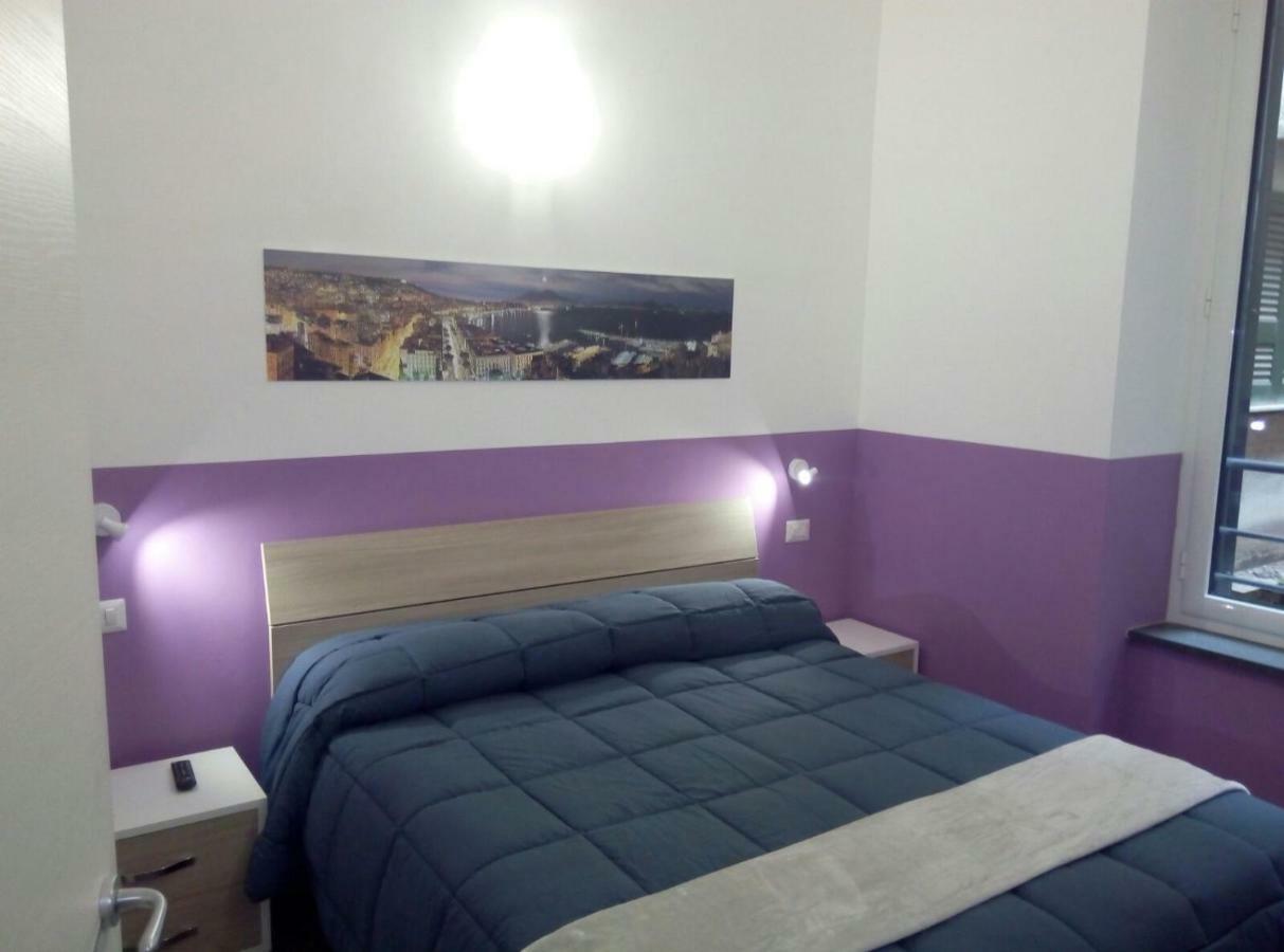 Gradoni Di Chiaia Twenty Three Bed & Breakfast Naples Luaran gambar
