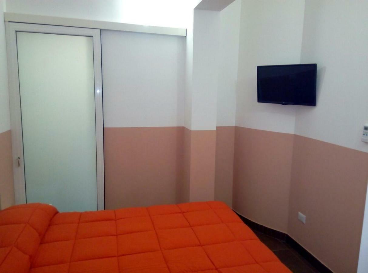 Gradoni Di Chiaia Twenty Three Bed & Breakfast Naples Luaran gambar